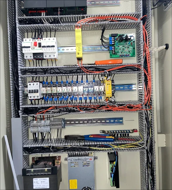 Desarrollos e integraciones de ingeniería, control y automatización
