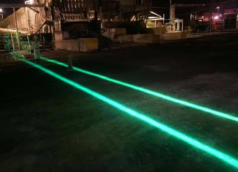 Proyección de línea verde de alta visibilidad para áreas exteriores o interiores